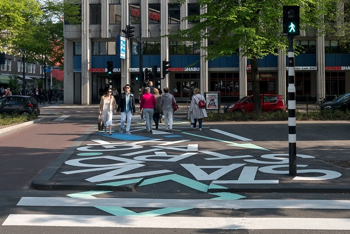 Street Art in Rotterdam Blaak. © Ossip van Duivenbode